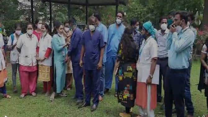 सोलापूर महापालिकेचे डॉक्टर संपावर, पगार कपात केल्यानं कामबंद आंदोलनाला सुरुवात
