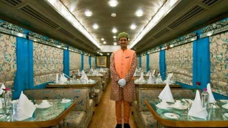 Luxury trains in India know all about palace on wheels amazing photos