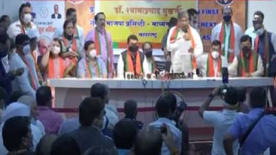 काँग्रेसला मोठा झटका, माजी गृहराज्यमंत्री कृपाशंकर सिंहांचा भाजपात प्रवेश