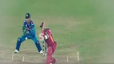 M S Dhoni Birthday : स्टम्पच्या मागून मॅच फिरवायचा, वीजेच्या वेगानं स्टम्पिंग करायचा, धोनीसाठी आयसीसीचा खास Video