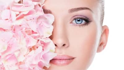 Rose Petal Powder : गुलाब पाकळ्याच्या पावडरचे हे फेसपॅक घरी तयार करा आणि चमकदार त्वचा मिळवा!