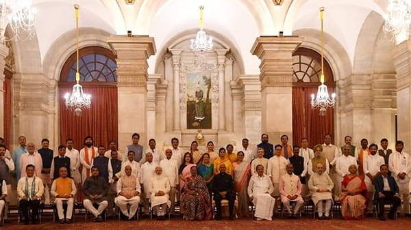 मोदींच्या नव्या मंत्रिमंडळात 42 टक्के मंत्र्यांवर गंभीर गुन्हे, तर 90 टक्के कोट्याधीश