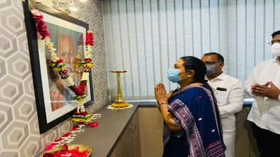 संत गाडगे बाबांची 150 वी जयंती राष्ट्रीय पातळीवर साजरी व्हावी यासाठी पाठपुरावा करणार; यशोमती ठाकूरांची ग्वाही