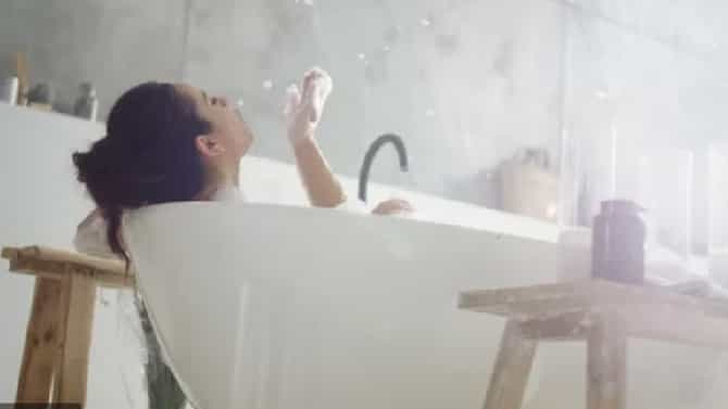 Skin Care : स्नानानंतर जाड कपड्याने अंग पुसू नका, कारण काय? वाचा