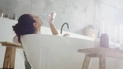 Skin Care : स्नानानंतर जाड कपड्याने अंग पुसू नका, कारण काय? वाचा