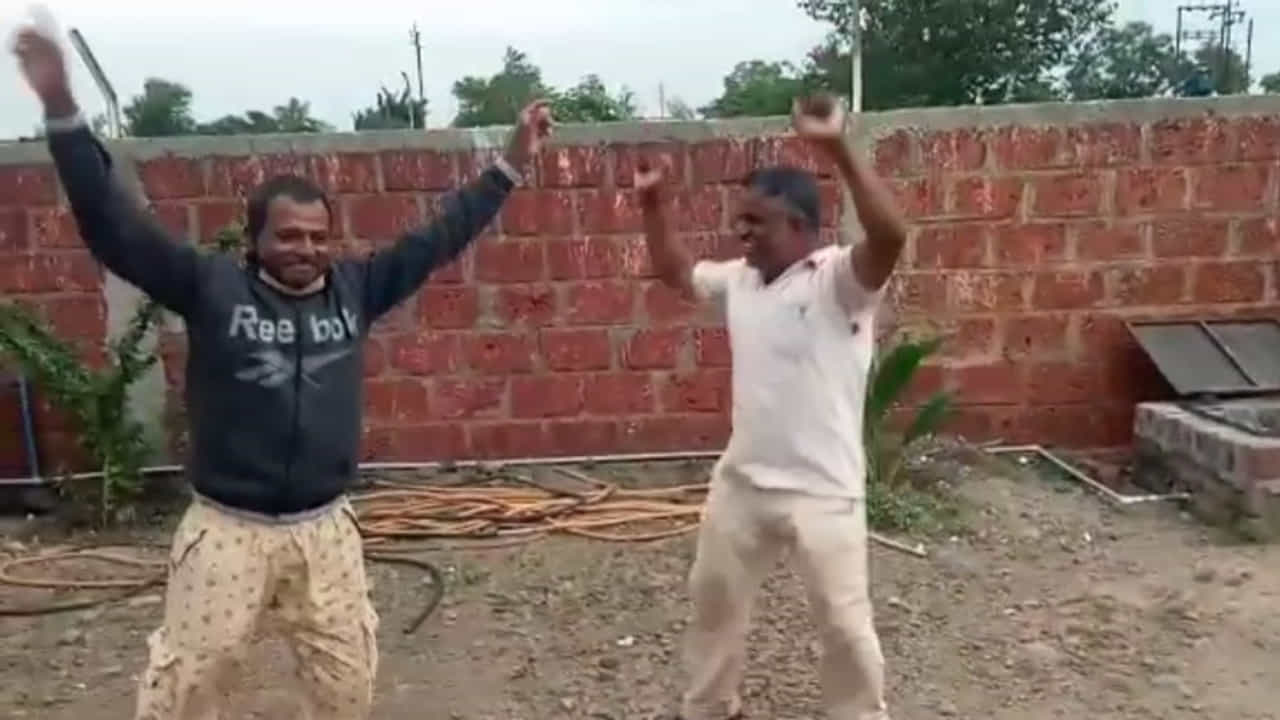 अजबच! पठ्ठ्याने चिकन खाऊनच कोरोना सेंटर सोडले; हट्टापुढे डॉक्टरही नमले