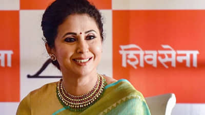 ठरावीक लोकांवर आणि वेळ साधून ईडीच्या कारवाया; उर्मिला मातोंडकर यांची टीका