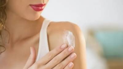 Skin Care Tips : हातावरील टॅनिंग काढून टाकण्यासाठी हे घरगुती उपाय करून पाहा, वाचा!