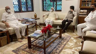 VIDEO: तुम्ही खरच एकटं लढणार आहात का?...तसं स्पष्ट सांगा; पवारांची काँग्रेस नेत्यांना विचारणा