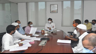 मुस्लीमधर्मीय मेहतर सफाई कामगारांच्या सेवा संरक्षित करण्यासाठी लवकरच निर्णय, सामाजिक न्याय मंत्री धनंजय मुंडेची ग्वाही