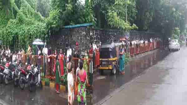 Video : पावसाची संततधार मात्र तरीही मुंबईकरांच्या लसीसाठी रांगा, बीकेसी-नेस्कोबाहेर लोकांची गर्दी