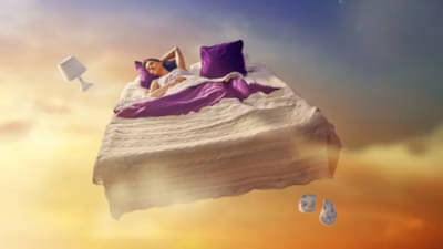 स्वप्ने देतात तुमच्या भरभराटीचे संकेत; जाणून घ्या लक्ष्मीदेवता प्रसन्न होण्याचे संकेत