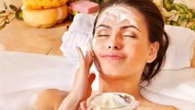 मैदा, कोरफड आणि मुलतानी मातीचा हा फेसपॅक चेहऱ्याला लावा आणि चेहऱ्याच्या सर्व समस्या दूर करा!