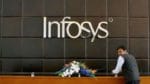 Q1FY22 Infosys Result: इन्फोसिसला 5200 कोटींचा नफा; थेट 35 हजार जणांना नोकर्‍या देणार