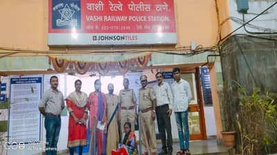 लोकलमध्ये महिला प्रवाशांचे मोबाईल चोरणारी सराईत महिला चोर जेरबंद