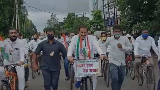 मोदी हटाव देश बचाव, कराडमधील सायकल रॅलीतून पृथ्वीराज चव्हाणांचा नारा