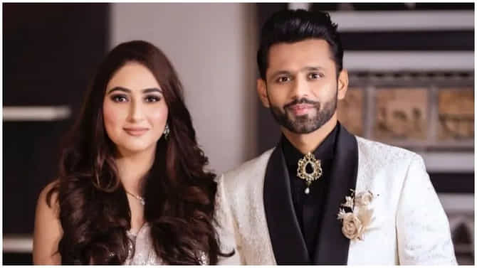 Love Story | साधी पण रोमँटिक, दिशा परमार-राहुल वैद्यची प्रेमकथा, जाणून घ्या कशी जमली दोघांची जोडी