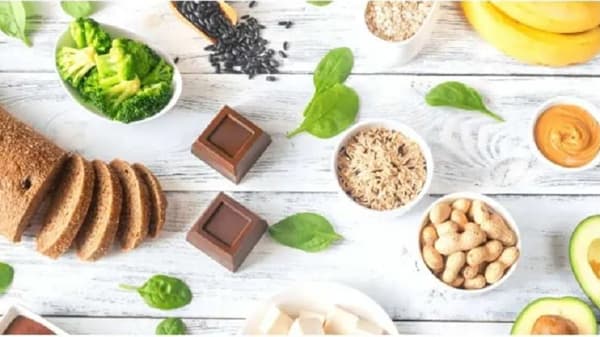Iron Rich Foods: शरीरात लोहाचं प्रमाण पुरेसं हवंच; लोहाचे प्रमाण वाढवण्यासाठी हे पदार्थ आहारात घ्या!