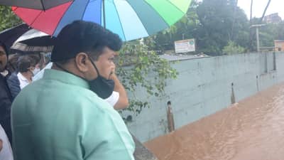 बोरिवलीतील नुकसानग्रस्त दुकानांचे त्वरित पंचनामे करून व्यापाऱ्यांना दिलासा द्या; प्रविण दरेकरांचे निर्देश