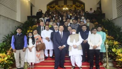 आदी गोदरेज, इक्बाल सिंह चहल, उज्ज्वल निकम यांच्यासह 31 मान्यवरांना ‘मुंबई रत्न’, राज्यपालांच्या हस्ते पुरस्कार प्रदान