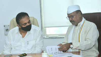 मराठवाड्यातील पाणी टंचाई असलेल्या जिल्ह्यांना पाणी देण्यासाठी पर्याय शोधा; जयंत पाटलांच्या सूचना