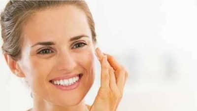 चेहऱ्यावरील काळे डाग-पिंपल्स या समस्येवर गुणकारी ग्रीन टी, गुलाब पाणी आणि चंदनचा फेसपॅक!