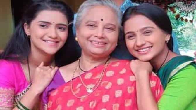 वेळ विचारण्याचा बहाणा, पार्कात बाकड्यावर बसलेल्या सविता मालपेकरांची सोनसाखळी खेचून चोर पसार!