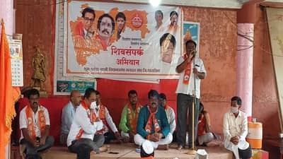 शिवसेनेच्या आजी-माजी आमदार समर्थकांमध्ये जोरदार राडा, तालुका प्रमुख गंभीर जखमी 