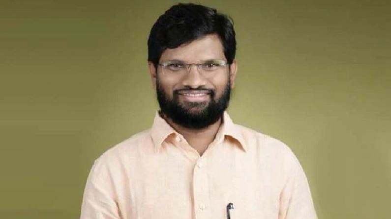 माजी आमदार राजू तोडसाम राष्ट्रवादी काँग्रेसच्या वाटेवर, कार्यकर्त्यांच्या मेळाव्यानंतर प्रवेशाबाबत निर्णय होणार? माजी आमदार राजू तोडसाम राष्ट्रवादी काँग्रेसच्या वाटेवर, कार्यकर्त्यांच्या मेळाव्यानंतर प्रवेशाबाबत निर्णय होणार?