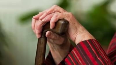 ज्येष्ठ नागरिकांसाठी या 3 बचत योजना सर्वोत्तम, कधी आणि कशी गुंतवणूक कराल?