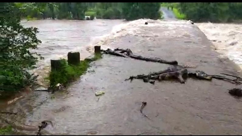 Maharashtra Flood : महापूरग्रस्त शेतकऱ्यांसाठी केंद्र सरकारचा मोठा निर्णय, नुकसानीचे पंचनामे करण्याचे जिल्हाधिकाऱ्यांना आदेश