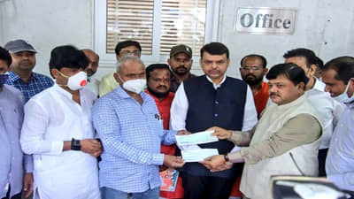 स्वप्नील लोणकरच्या कुटुंबियांचं 20 लाखाचं कर्ज भाजपनं फेडलं; सरकार असंवेदनशील, देवेंद्र फडणवीसांची टीका