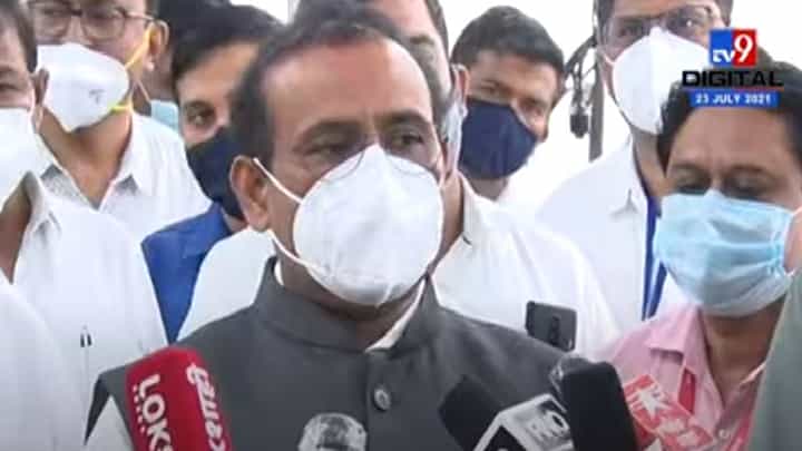 Rajesh Tope | जिथे जिथे पूरपरिस्थिती, तिथे तिथे आरोग्य व्यवस्था सुरु केल्या : राजेश टोपे Rajesh Tope | जिथे जिथे पूरपरिस्थिती, तिथे तिथे आरोग्य व्यवस्था सुरु केल्या : राजेश टोपे