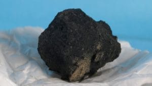 ब्रिटनमध्ये 460 कोटी वर्षांपूर्वीचा ‘खजाना’, पृथ्वीपेक्षाही जुना, जीवसृष्टीची अनेक रहस्य समोर येण्याची शक्यता