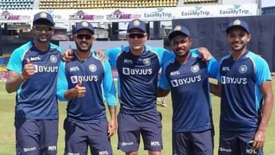 IND vs SL : श्रीलंका संघाविरुद्ध 5 खेळाडूंनी केला डेब्यू, 40 वर्षानंतर इतिहासाची पुनरावृत्ती