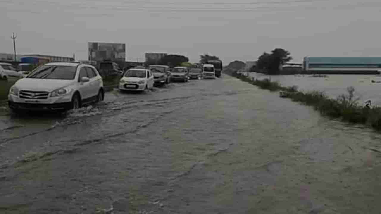 Kolhapur Flood : कोल्हापुरात पूरस्थिती; राष्ट्रीय महामार्गासह अनेक महत्वाचे रस्ते बंद, वाहतूक रोखली