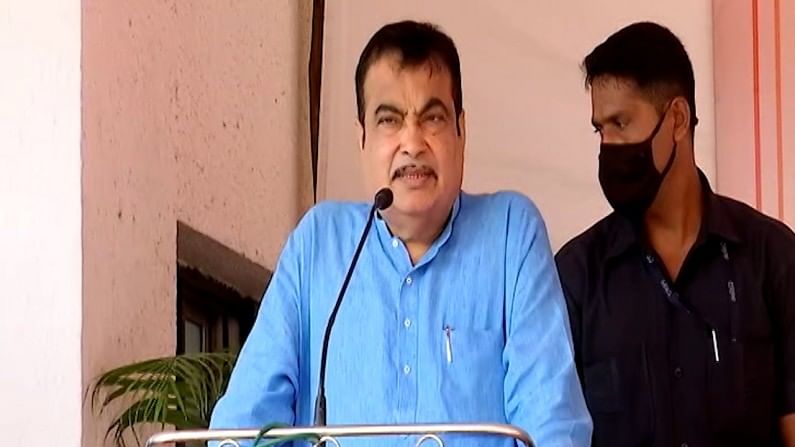 Video: जेव्हा गडकरींनी दिल्लीत 'भारत सरकार'चा बोर्ड उखडला आणि 'महाराष्ट्रा'चा लावला, मराठी माणसाच्या अभिमानाच्या जागेचा किस्सा Video: जेव्हा गडकरींनी दिल्लीत 'भारत सरकार'चा बोर्ड उखडला आणि 'महाराष्ट्रा'चा लावला, मराठी माणसाच्या अभिमानाच्या जागेचा किस्सा