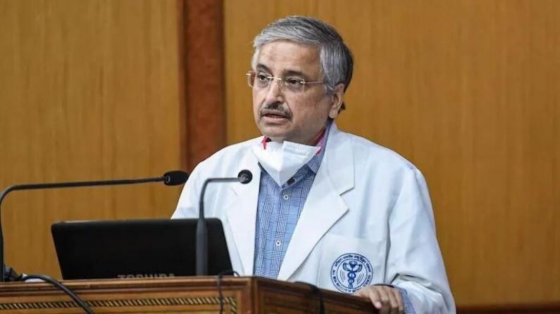 Corona Vaccine: कोरोनाच्या नव्या विषाणूंना मात देण्यासाठी बूस्टर डोसची गरज : AIIMS संचालक डॉ रणदीप गुलेरिया Corona Vaccine: कोरोनाच्या नव्या विषाणूंना मात देण्यासाठी बूस्टर डोसची गरज : AIIMS संचालक डॉ रणदीप गुलेरिया