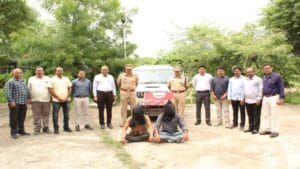 स्कॉर्पिओच्या ड्रायव्हर सीटखाली गावठी कट्टे, पोलीस समोर येताच पळापळ, मध्यप्रदेश ते राजस्थान व्हाया खान्देश पिस्तूल तस्करी?