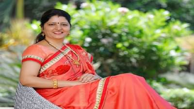चाकणकरांची सून म्हणून आली आणि राष्ट्रवादीची महिला प्रदेशाध्यक्ष झाली! कसा आहे रुपाली चाकणकरांचा राजकीय प्रवास?