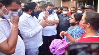 चिपळूणच्या स्वच्छतेसाठी 2 कोटी, शहर पुन्हा उभं करण्यासाठी 5 अधिकाऱ्यांची तातडीने नियुक्ती: एकनाथ शिंदे