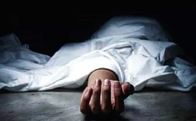 खाणीतल्या तळ्यात चिमुकल्या भावा-बहिणीसह त्यांच्या पित्याचा मृतदेह, नाशिकमध्ये खळबळ, नेमकं काय घडलं?