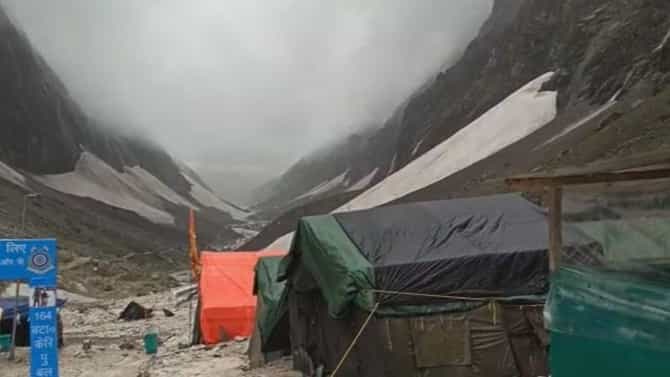 Video: अमरनाथ गुहेजवळ ढगफुटी, SDRF च्या तीन टीम तैनात, व्हिडीओ व्हायरल