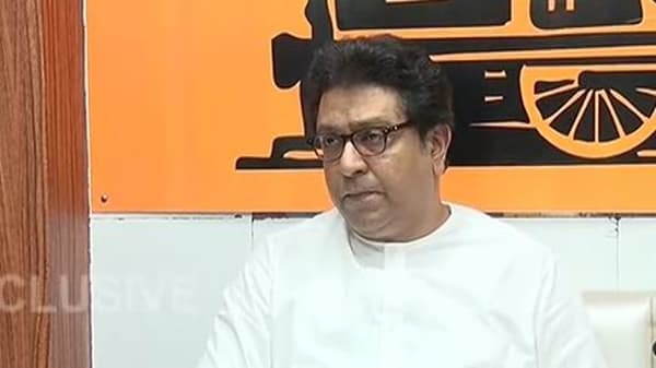या देशात हिंदू-मुस्लिमांमध्ये दंगली घडवण्याचा कट सुरु : राज ठाकरे