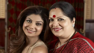 Sunanda Shetty | शिल्पा शेट्टीची आई सुनंदा शेट्टी यांनी जुहू पोलीस ठाण्यात दाखल केला FIR, राज कुंद्रा प्रकरणातही आलेय नाव!