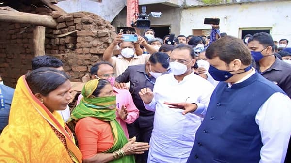 बहाणेबाजी बंद करा, तुम्हाला जबाबदारी झटकून चालणार नाही, पूरग्रस्तांच्या मदतीवरुन देवेंद्र फडणवीसांचा ठाकरे सरकारवर घणाघात