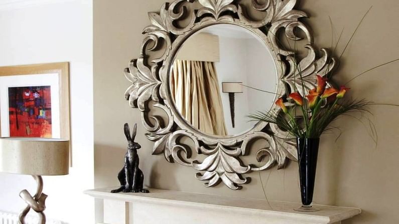 Mirror Vastu Tips : घरात आरसा लावताना वास्तुशास्त्राच्या नियमांचे पालन करा, तुमचं नशीब उजळू शकते