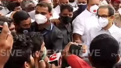 LIVE : बाळासाहेबांचा ढाण्या वाघ आहे तो, आमच्या मागण्या पूर्ण करतील