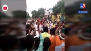 VIDEO | हलगीच्या तालावर राजेश टोपेंनी फिरवली लाठीकाठी, अण्णाभाऊ साठेंच्या जन्मदिनी जल्लोष