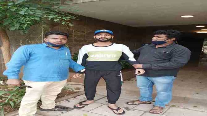 सावधान! व्हीआयपी मोबाईल नंबर मिळवून देण्याच्या नावाखाली लाखोंचा गंडा; मुंबईत गुन्हेगारांच्या टोळीचा पर्दाफाश